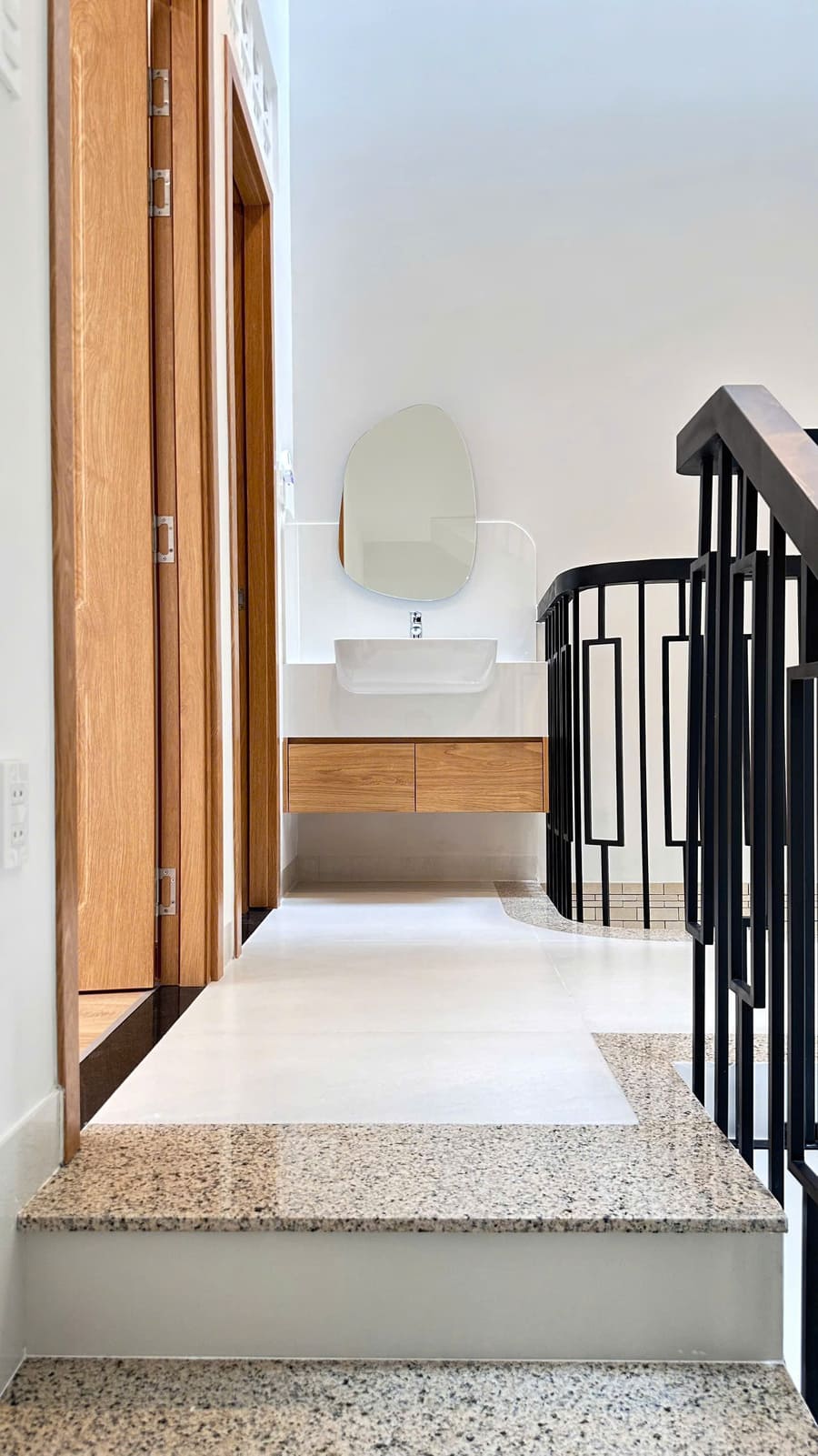 nhadepvuonxinh-nha-pho-3-5-tang-kich-thuoc-5-20-view-cau-thang